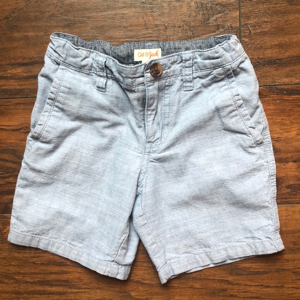 Boys adjustable waist, hook closure shorts